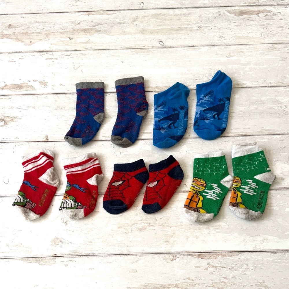 Boys 2T 3T Sock Bundle Lot 5 Pair Ninja Turtles Superman Spiderman Dinosaurs